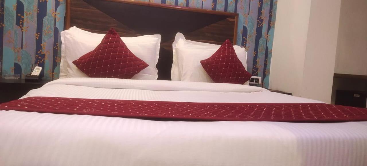 Hotel Plaza International Near Delhi Airport นิวเดลี ภายนอก รูปภาพ