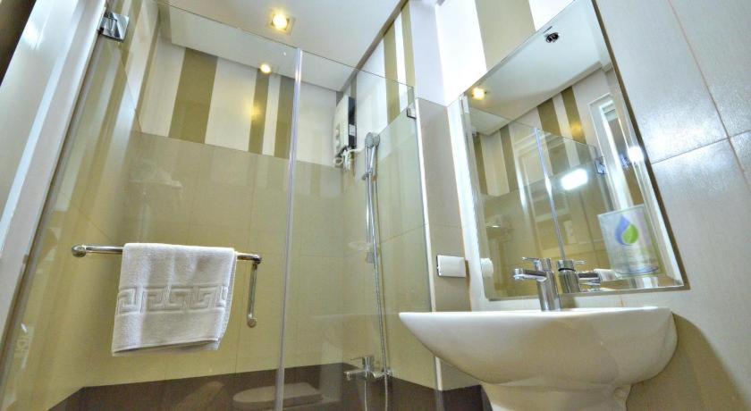Hotel Plaza International Near Delhi Airport นิวเดลี ภายนอก รูปภาพ
