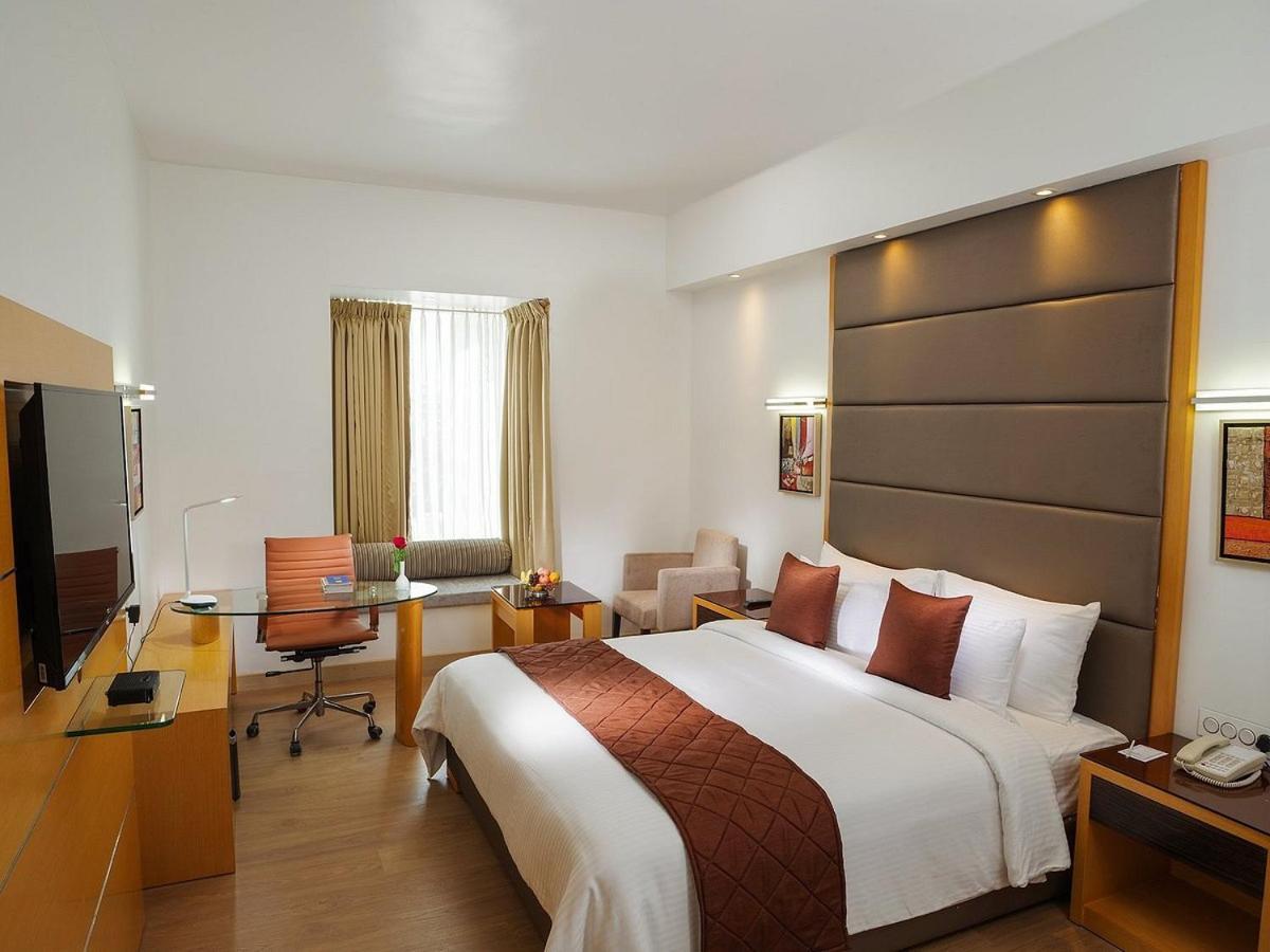 Hotel Plaza International Near Delhi Airport นิวเดลี ภายนอก รูปภาพ